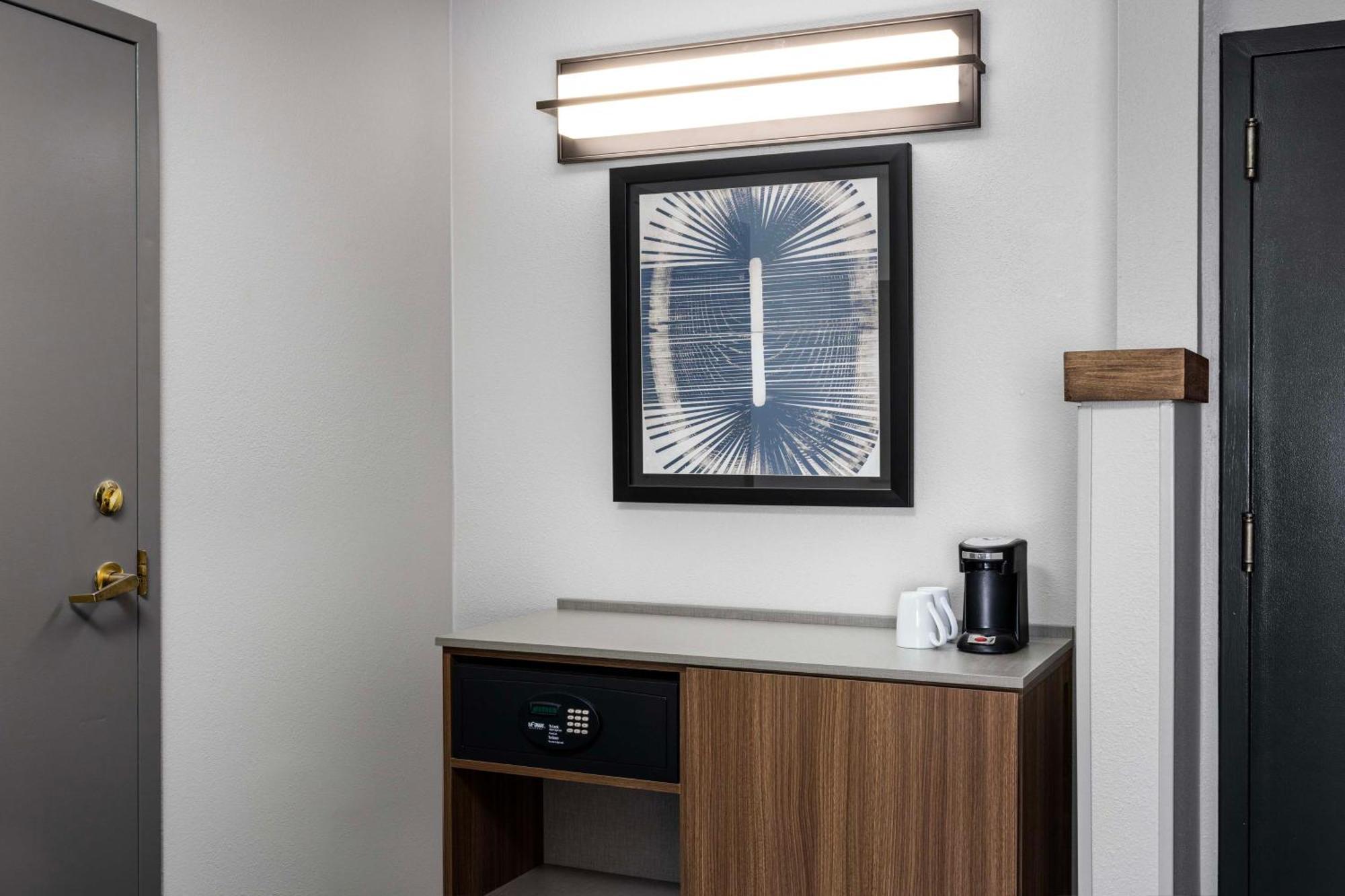 Hyatt Place Atlanta/cobb Galleria 3*
